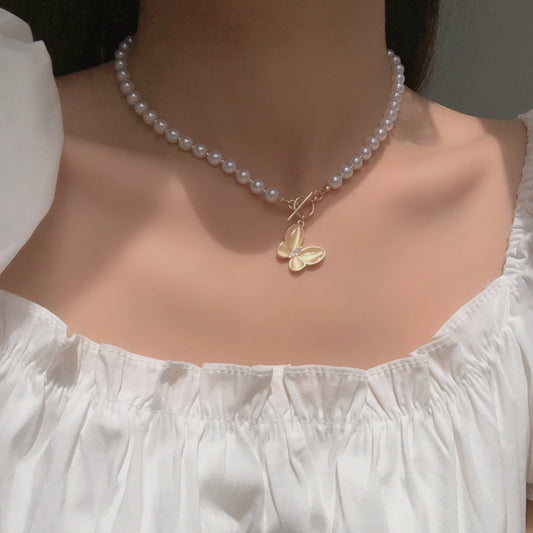 Pearl Stitching Butterfly Necklace